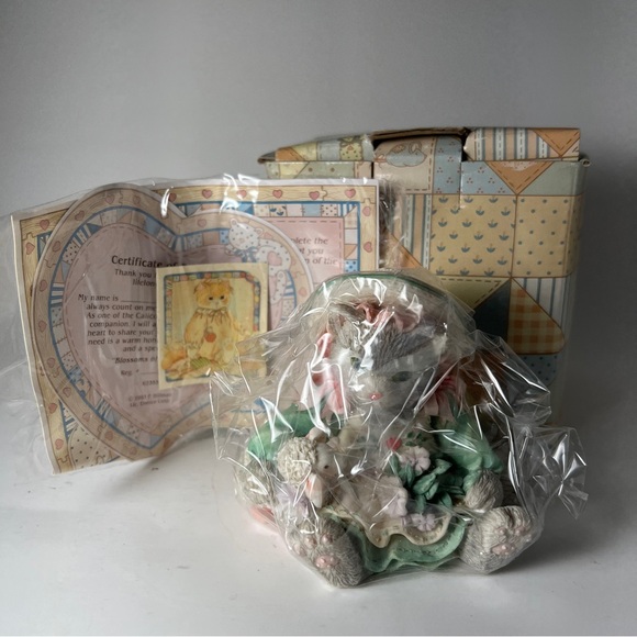 Calico Kittens Figurines - Picture 2 of 7